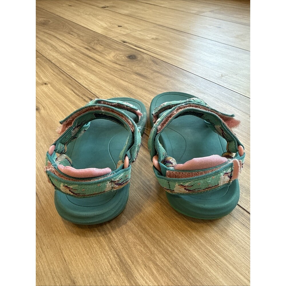 Teva Little Girl Hurricane XLT 2 Sandal - Unicorn Waterfall  Size 12 Outdoor - Picture 4 of 6